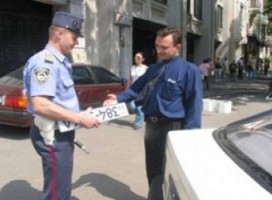 Украинская ГАИ усиленно проверяет номерные знаки автомобилей