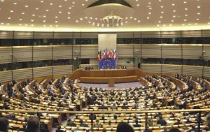Европарламент проголосовал против введения ежегодного технического осмотра старых автомобилей