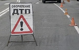 Полуживой от алкоголя водитель сбил ребенка и протаранил 2 авто в Донецке
