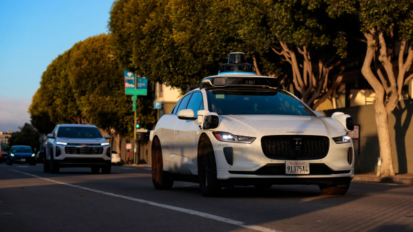 ����������� ���������� Waymo ����������� ����, ��� ��������-����: ������������