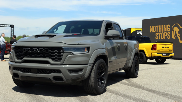 900 �.�. � ��������� ���������: ����������� � ������ ������������ ����� �� Ram Rumble Bee