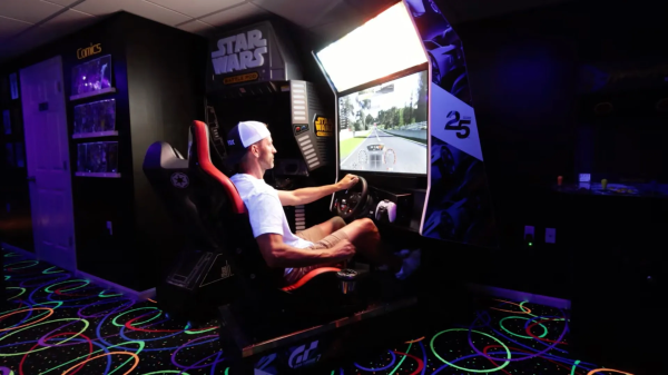 �������� ���� Gran Turismo 7 �� DIY Guy ������� �����, ��� VR