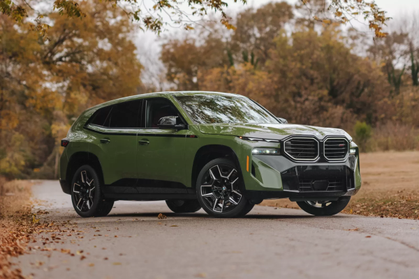 BMW ����� ����� � ������������ ���� ����� ������� ������-������.