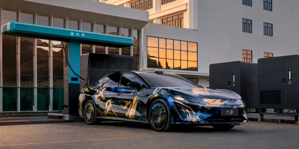 BYD установила более 10 000 тысяч мегаваттных зарядок для электромобилей