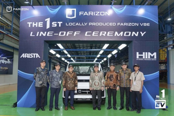 Farizon �������� CKD � ��������� � ������ ����� ������������� ������ �������������� Geely �� ��������� �����, ������ V8E �� RM98k