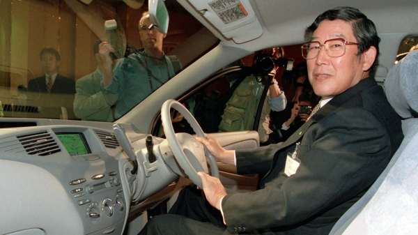 ����������� ����������� �������� Toyota � ���� Prius ������ ����� ���� � �������� 93 ���