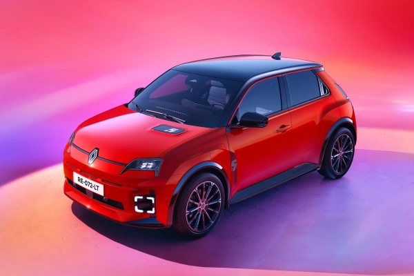 Новая технология и бюджетная версия: обновлен электромобиль Renault 5 E-Tech