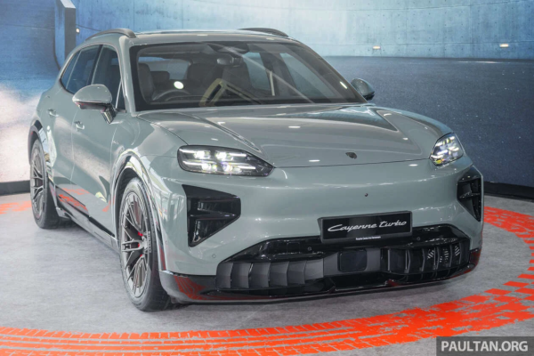 Porsche Cayenne Electric 2026 � �������� � �� 1156 �.�., ������ 669 �� �� WLTP, ������������ �������, ���� �� 699 ����� ���������