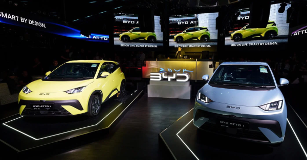 2026 BYD Atto 1 EV ������� � ��������� � 88 �.�., ��������� 322 �� WLTP, ������� 2 ADAS; RM555k � CAT A COE