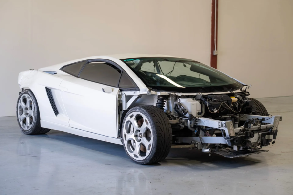 ������ �������: ������������� Lamborghini Gallardo ��������� � �������