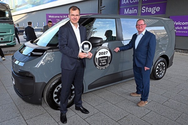 ������������� Renault Trafic E-Tech ���� �������� ���� 2027 ����.