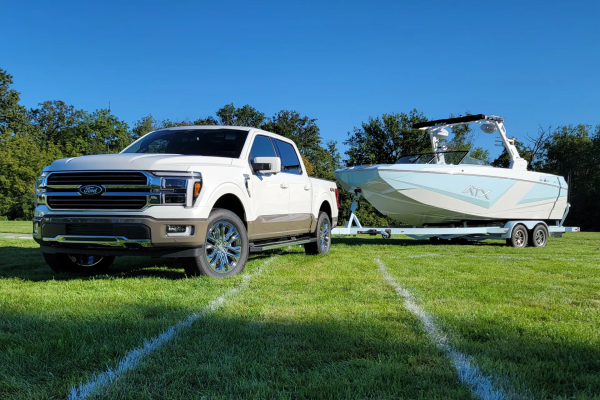 Ford F-150 2027 ���� ���������� V8 �� ��� ������������ ���������� ����