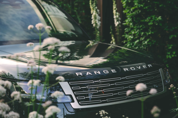 Jaguar Land Rover подтверждает, что в течение следующих двух лет будет сокращено 4000 рабочих мест – больше всего пострадает головной офис в Великобритании