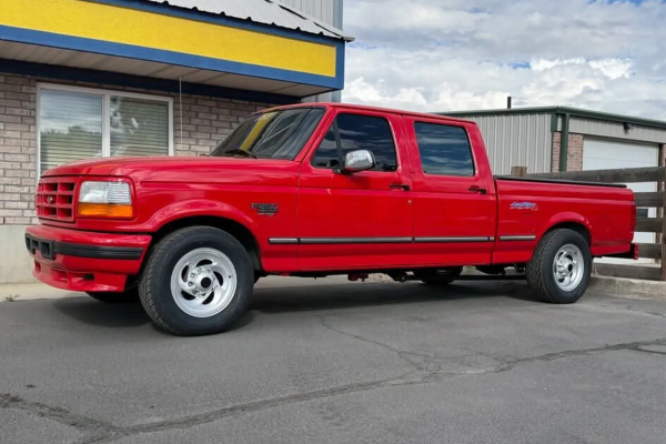 �������� Shop �������� ��������� Ford F-150 Lightning Crew Cab, ������� �������� Ford ���������� �����������
