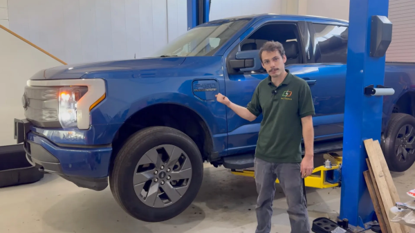 ���-�� ������� 234 000 ���� �� Ford F-150 Lightning. ������ ������ ����� ��� ����� �������