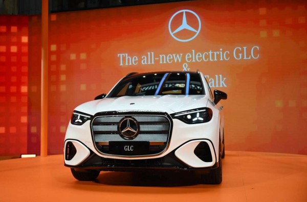 Mercedes-Benz GLC EV ����� ���������� � ��������. ���������, ��� GLC300 �� ������ ������ ����� ������ ����� 452 ����� ���������.