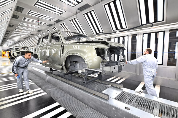 ������� �� �������������: Jaguar Land Rover ���������� ����������� ��������������