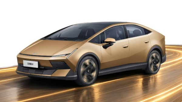 �� $17 860: ������������� Hyundai Ioniq V ������� �� ����� �����