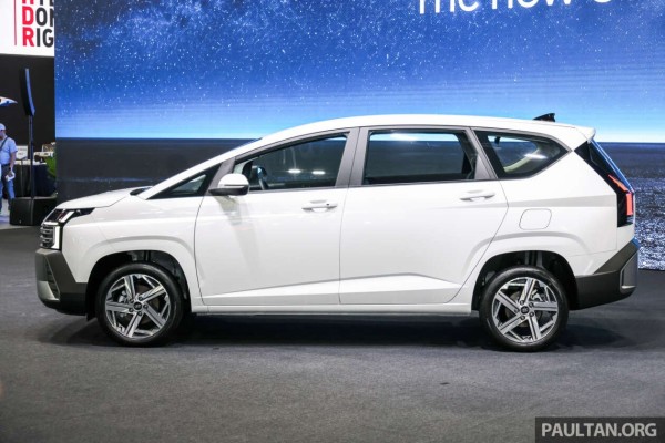 � �������� ����������� ������� Hyundai Stargazer � 1,5-�������� ����������� ��������� � ����������; ������������ Style, Prime, 6-������� X; �������� RV; ���� �� 99 000 ���������.