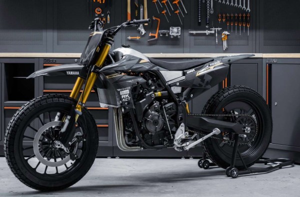 Yamaha Tenere 700 �������� ����������� ������������ YZ450F � ������� ��������� � ����� ����� 158 �� �� ��������� � ��������������� 205 ��.