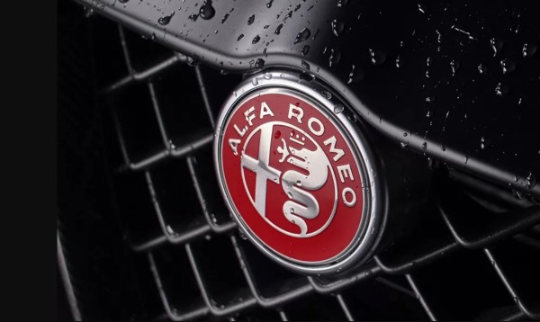 Alfa Romeo ������� � ������ ����������� ����� ������� � ������ Cuorerosso