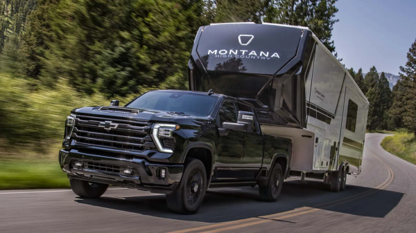 ��������� ��������� Mega 8,3 � Duramax �� GM �� ����� ���� �������, ��� � �����������
