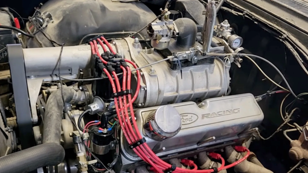 ���� ���-��� Ford �������� 10 ���. ���������� ������������� ����� �������� V8