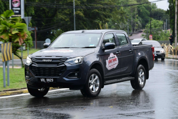 Isuzu D-Max 2.2 �������� ����������� �� ��������� �������� �� ��������� � ������ �� ����� ���� ������� � 1605 ��