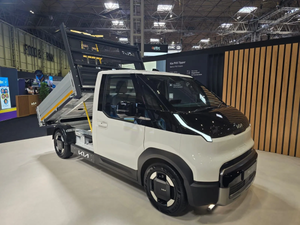 ������������ ������������� Kia PV5 ����������� � ��������