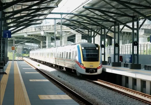 ������������ ���� KTM �������� �� ���������� Komuter �� 17-18 �������