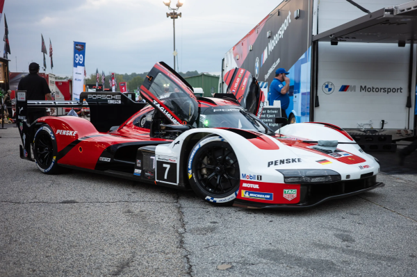 ��������� ����������������� ��������� ����� � �������. Porsche �� ��� �� � ����