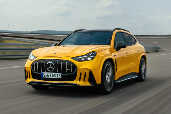 �� 113 000 ����: ���������� ���������������� Mercedes-AMG GT SUV �������� ����������