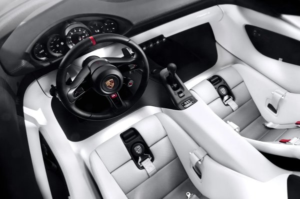 ������, ��� Porsche �������� Mission S � ������ �����������: TDS