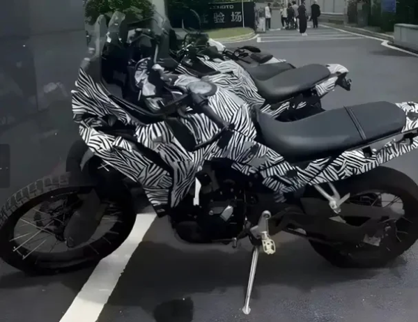 ������� �� ��������������� ��������� 2027 CFMoto 550MT?