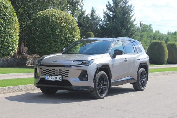 Рынок новых авто в Украине продолжает падать: что говорит статистика