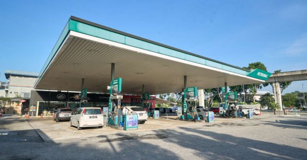 ������� PLUS Seremban R&R Petronas ������� �� 17 �������.