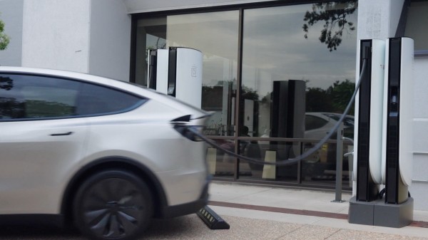Tesla ��������� ��������� �������, ����� �� ����� ������ �� �����������, �� �������� ��� �� ����