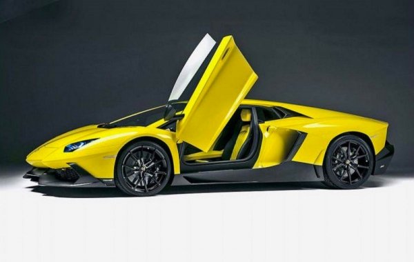 �������� ������� � ���� ���� ������ Lamborghini Aventador