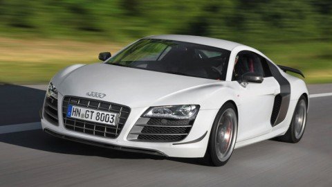 AUDI R8 ����� �������� ����������� ���������� 600 �.�.